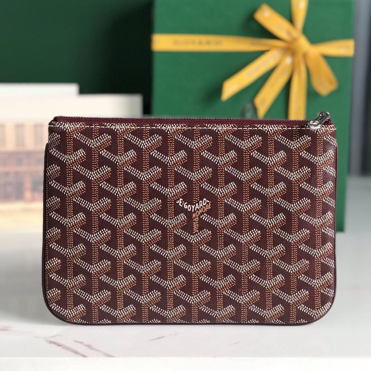 Go*ard clutch bags